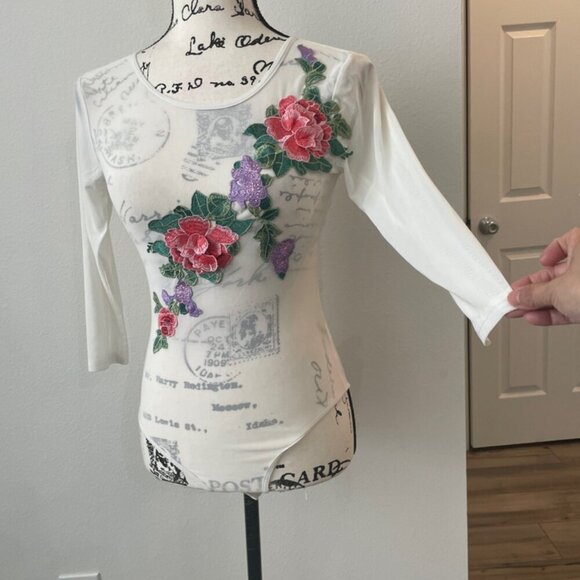 SHEER BODYSUIT EMBROIDERED FLORAL SZ S 3/4 SLEEVE PREPPY SEXY CHIC AESTHETIC - Picture 8 of 16